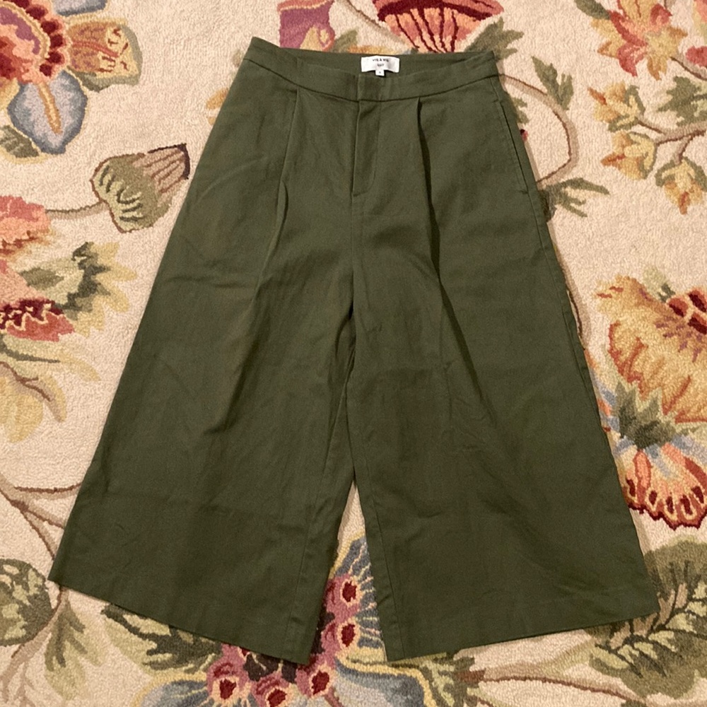 Vis a Vis high waist wide leg capris culottes pants khaki olive green 27 waist